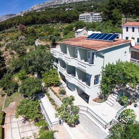 Guesthouse Dominovic Brela Ngoại thất bức ảnh