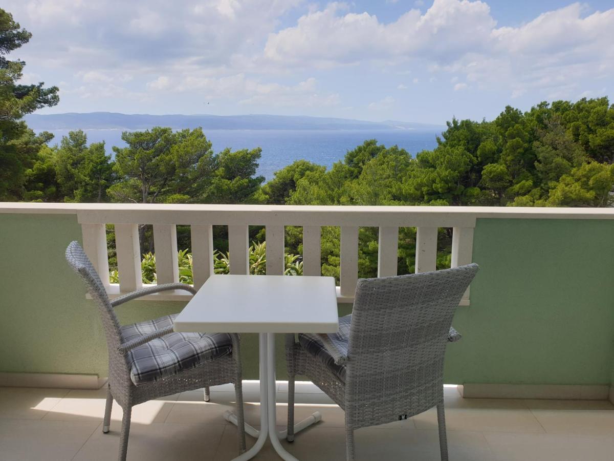 Guesthouse Dominovic Brela Ngoại thất bức ảnh