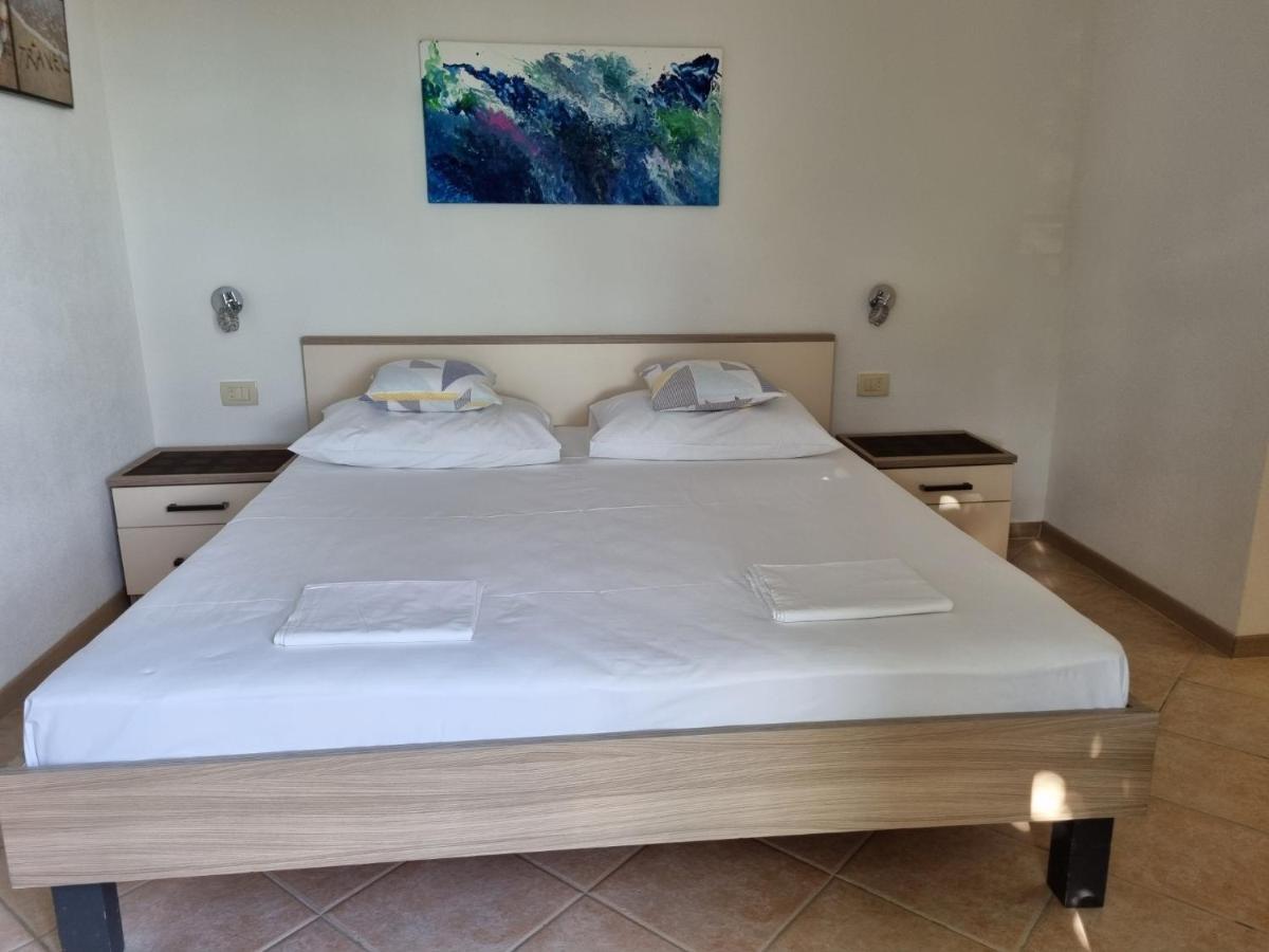 Guesthouse Dominovic Brela Ngoại thất bức ảnh