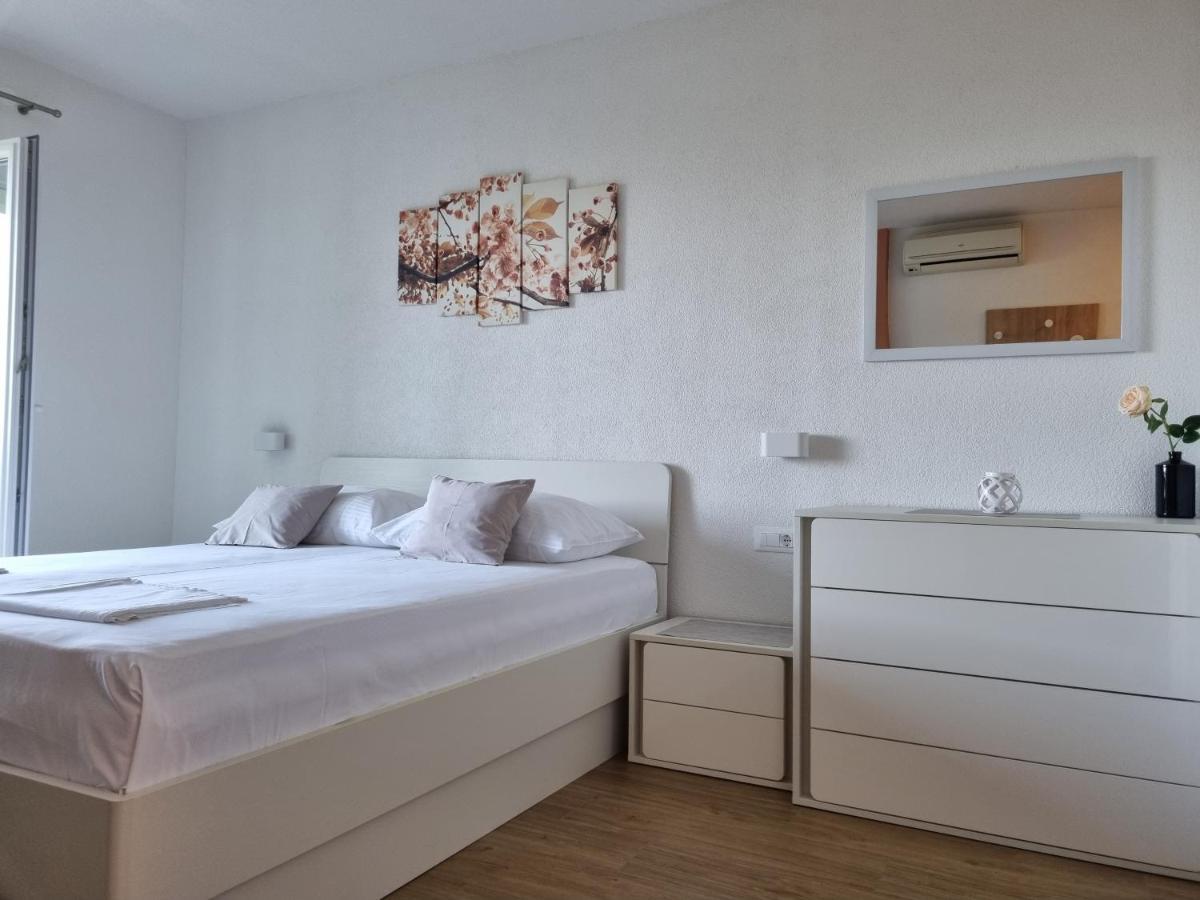 Guesthouse Dominovic Brela Ngoại thất bức ảnh
