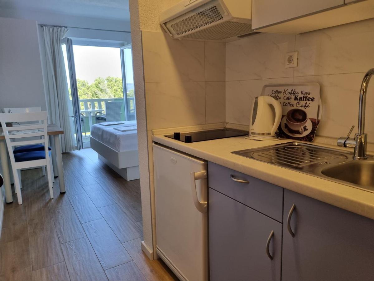 Guesthouse Dominovic Brela Ngoại thất bức ảnh