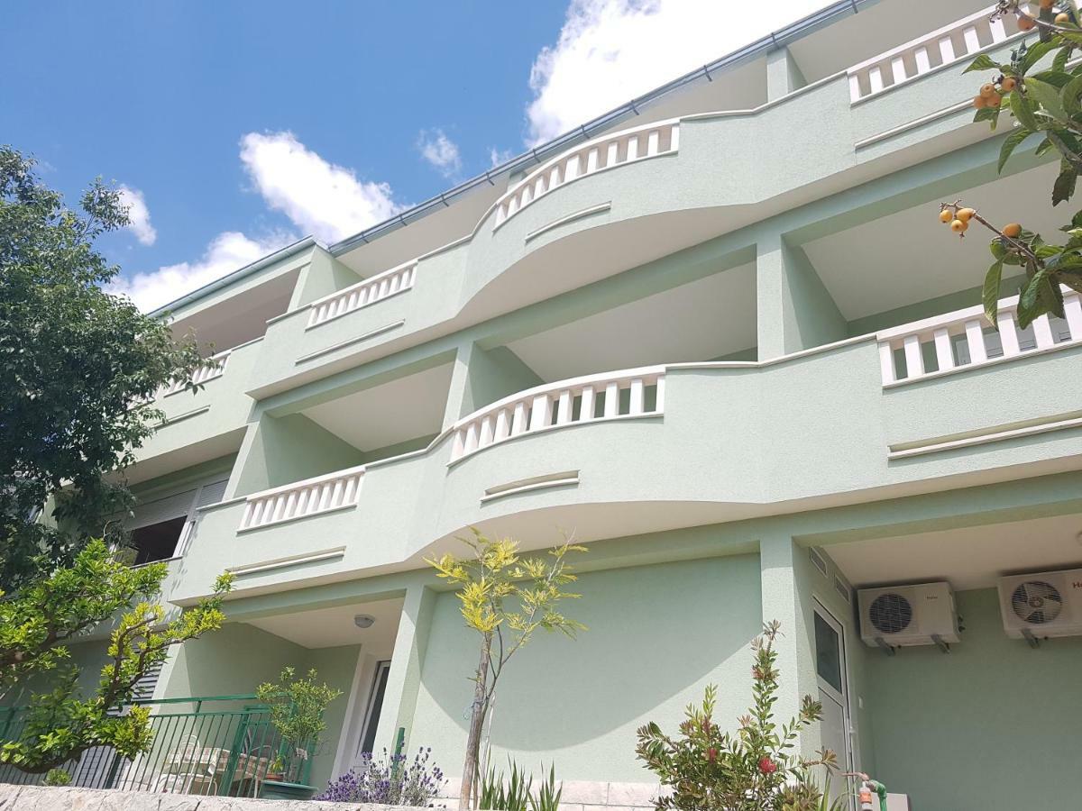 Guesthouse Dominovic Brela Ngoại thất bức ảnh