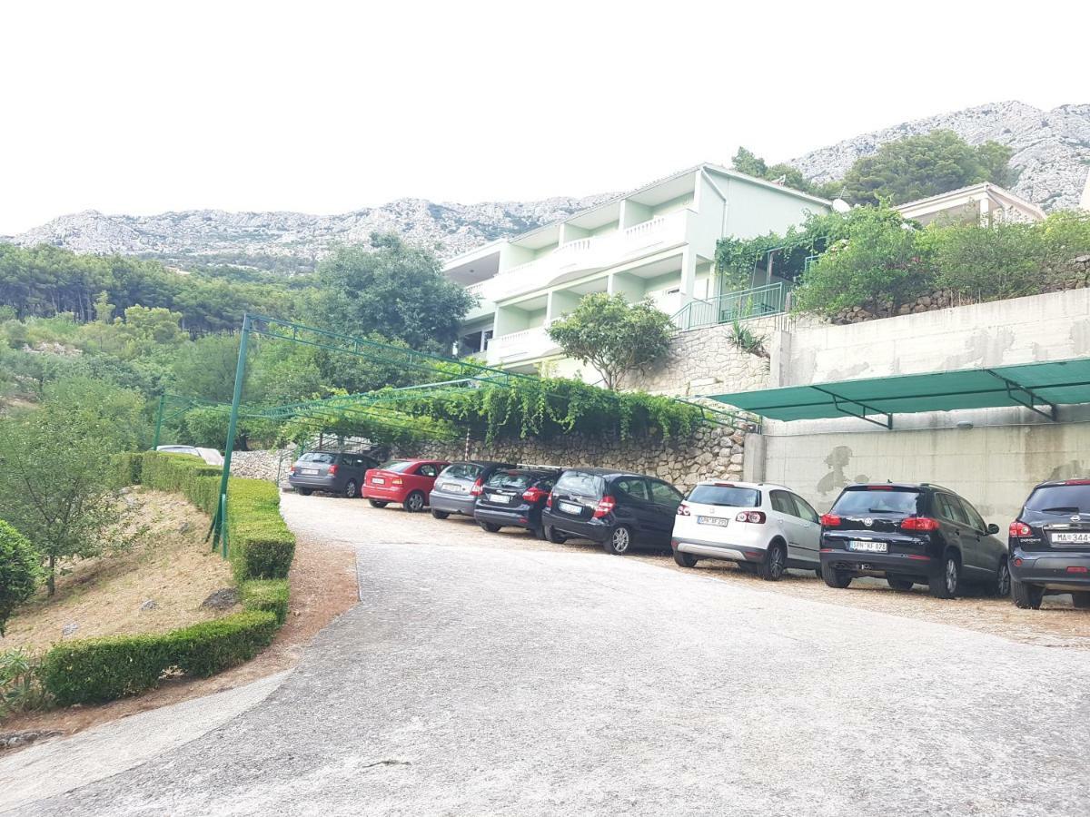 Guesthouse Dominovic Brela Ngoại thất bức ảnh